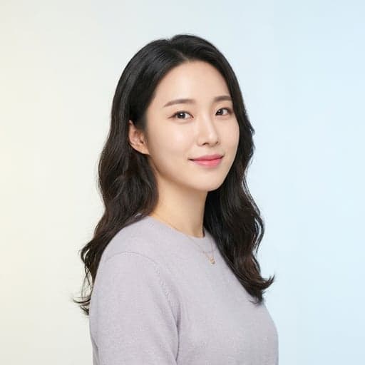 AI-generated brand model candidate 3